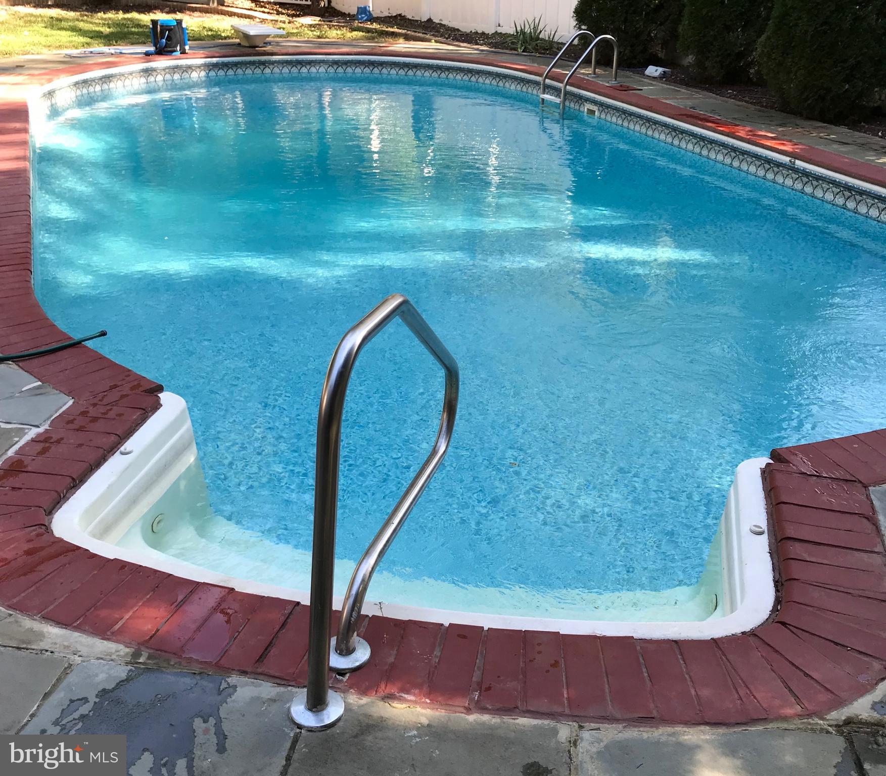 PRESWICKE HILLS SUB - Residential