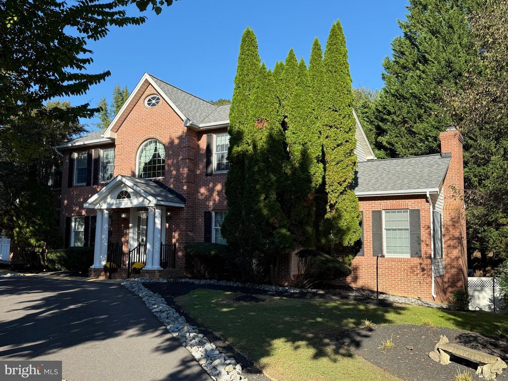 Photo of 8069 Alexander Place, LA PLATA, MD 20646 (MLS # MDCH2048560)