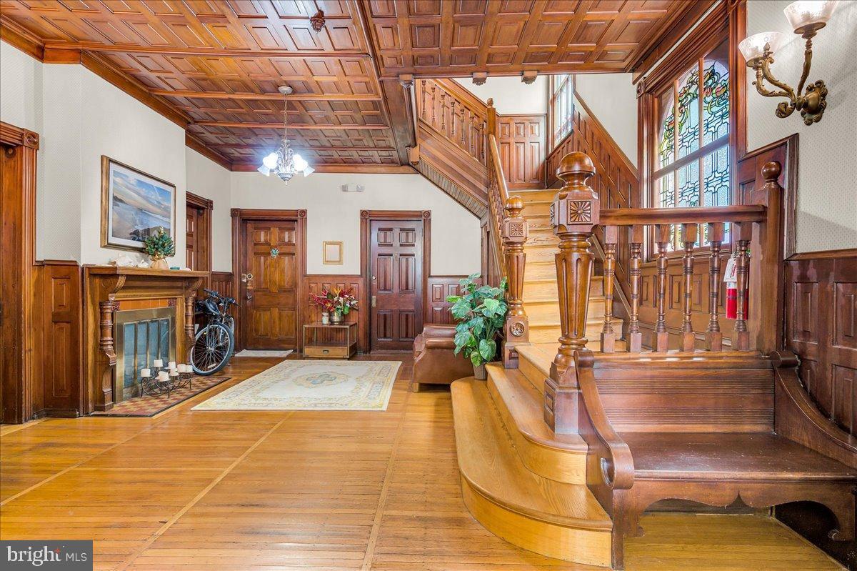 1301 N FRANKLIN STREET UNIT 5