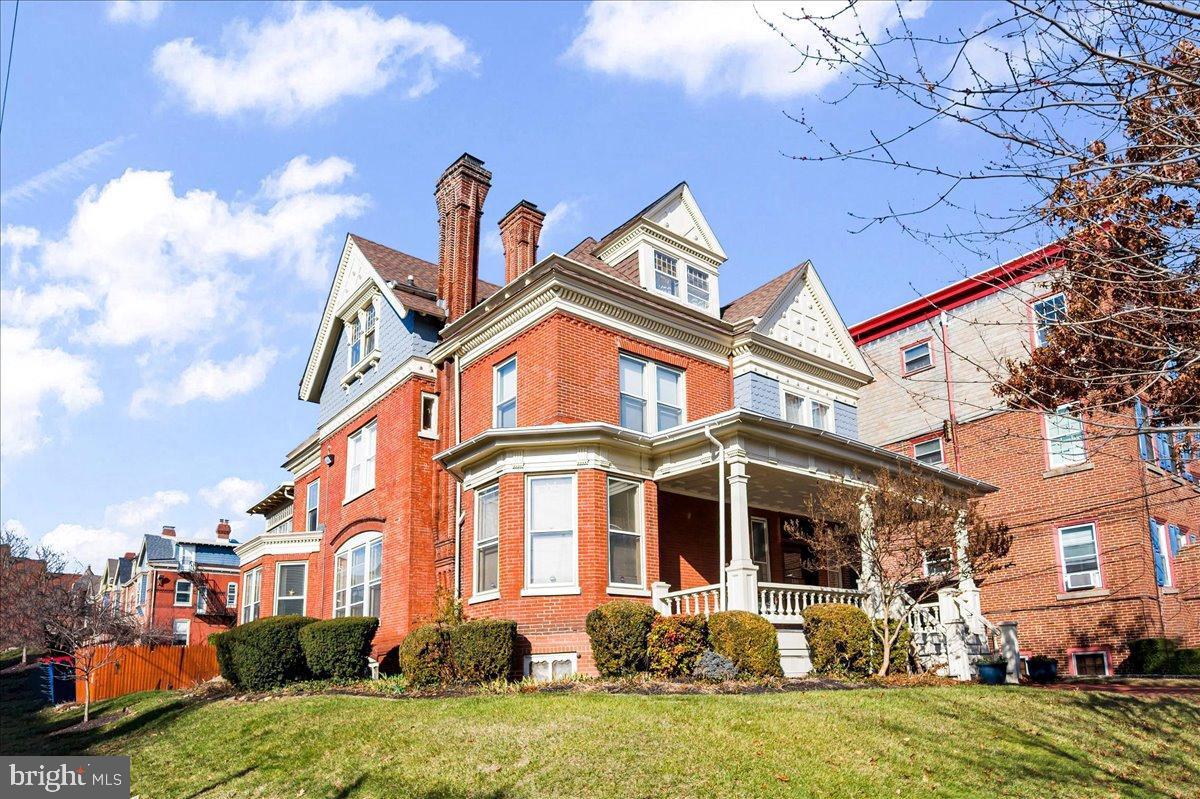 TROLLEY SQUARE - Residential