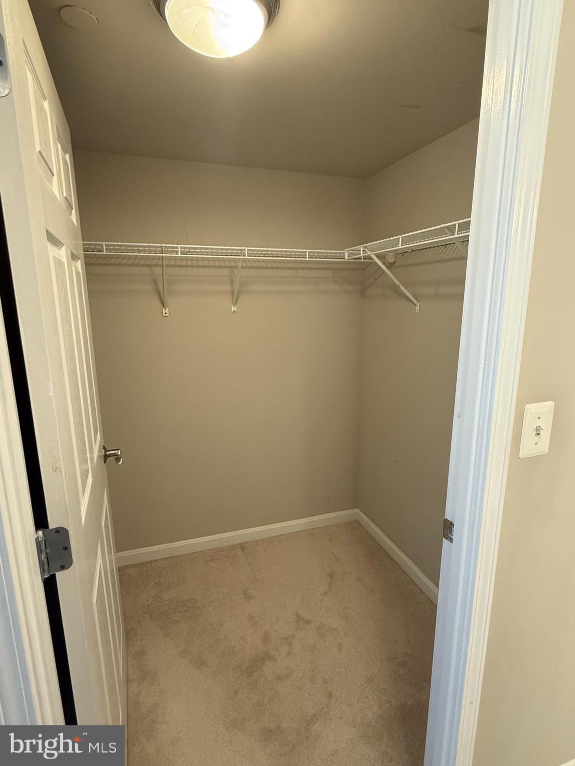 GALLERY AT WHITE FLINT - Residential Lease