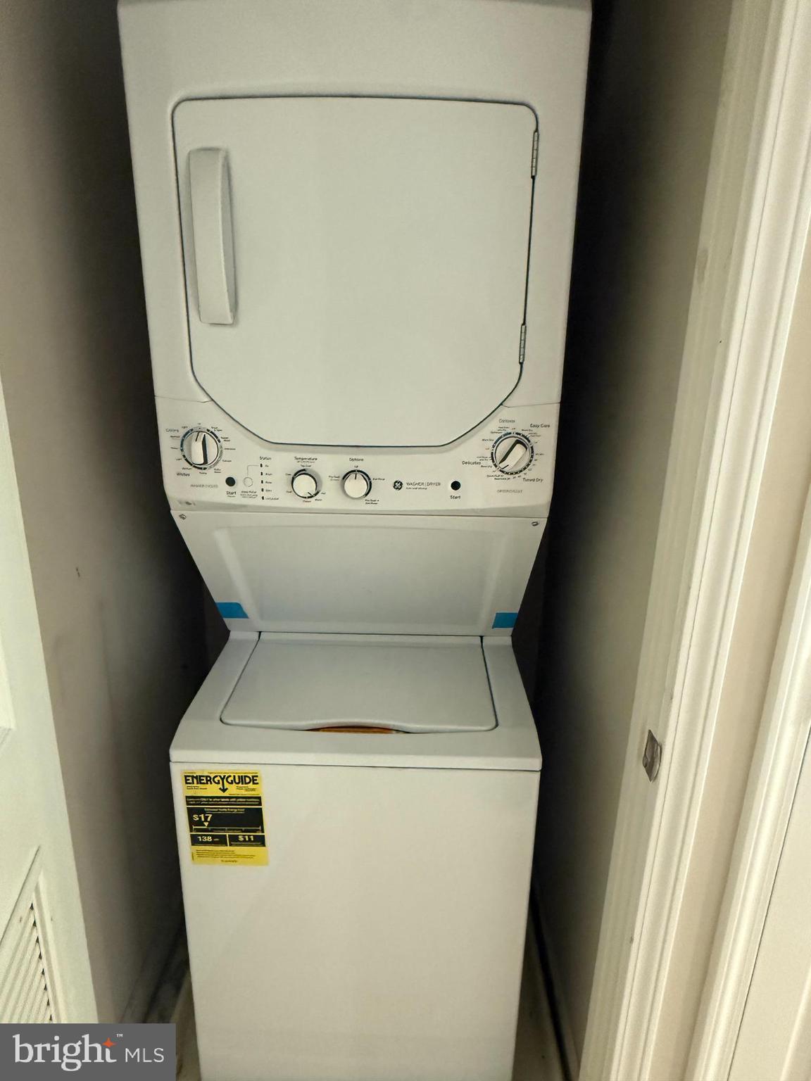 GALLERY AT WHITE FLINT - Residential Lease