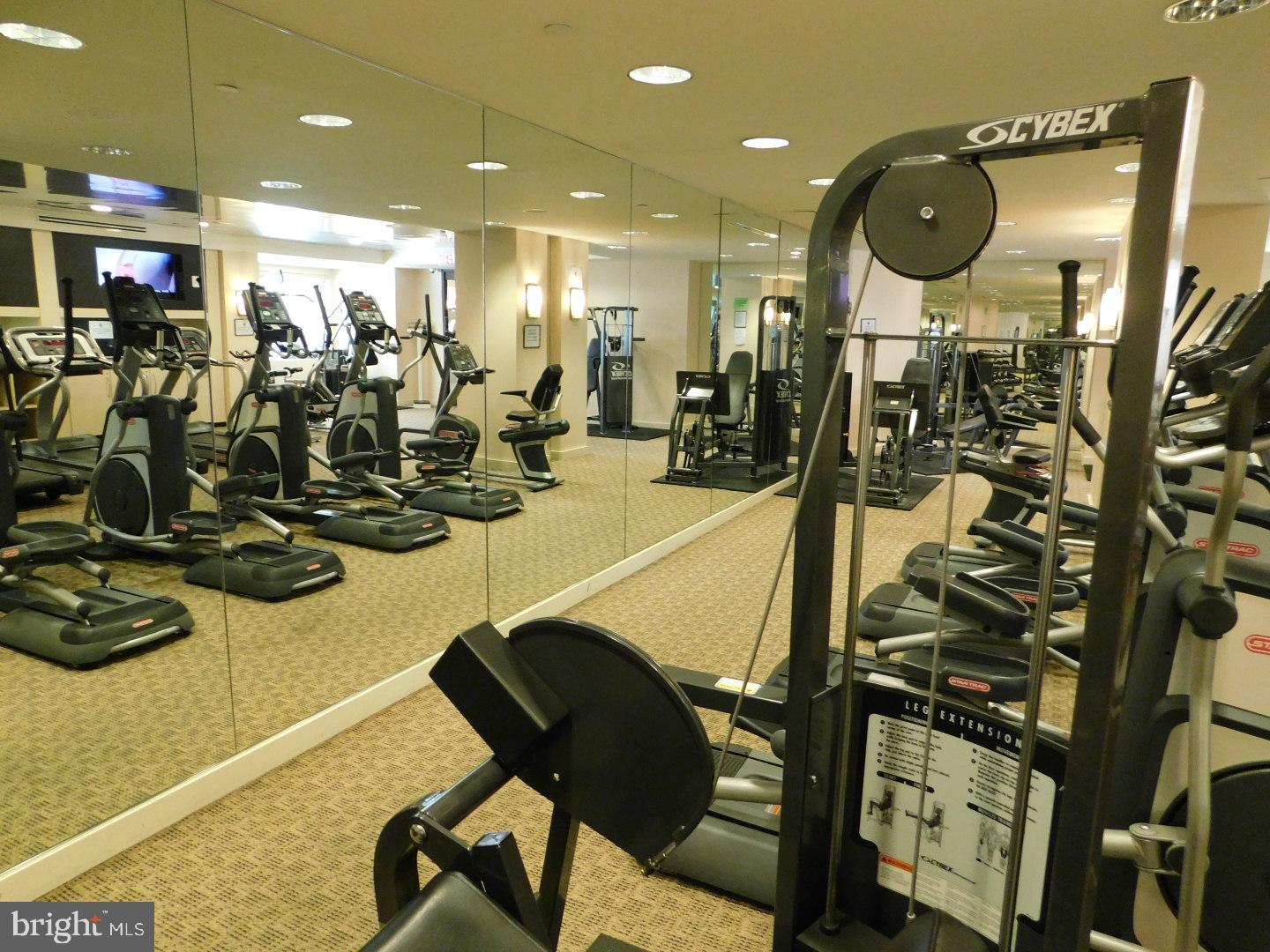 GALLERY AT WHITE FLINT - Residential Lease