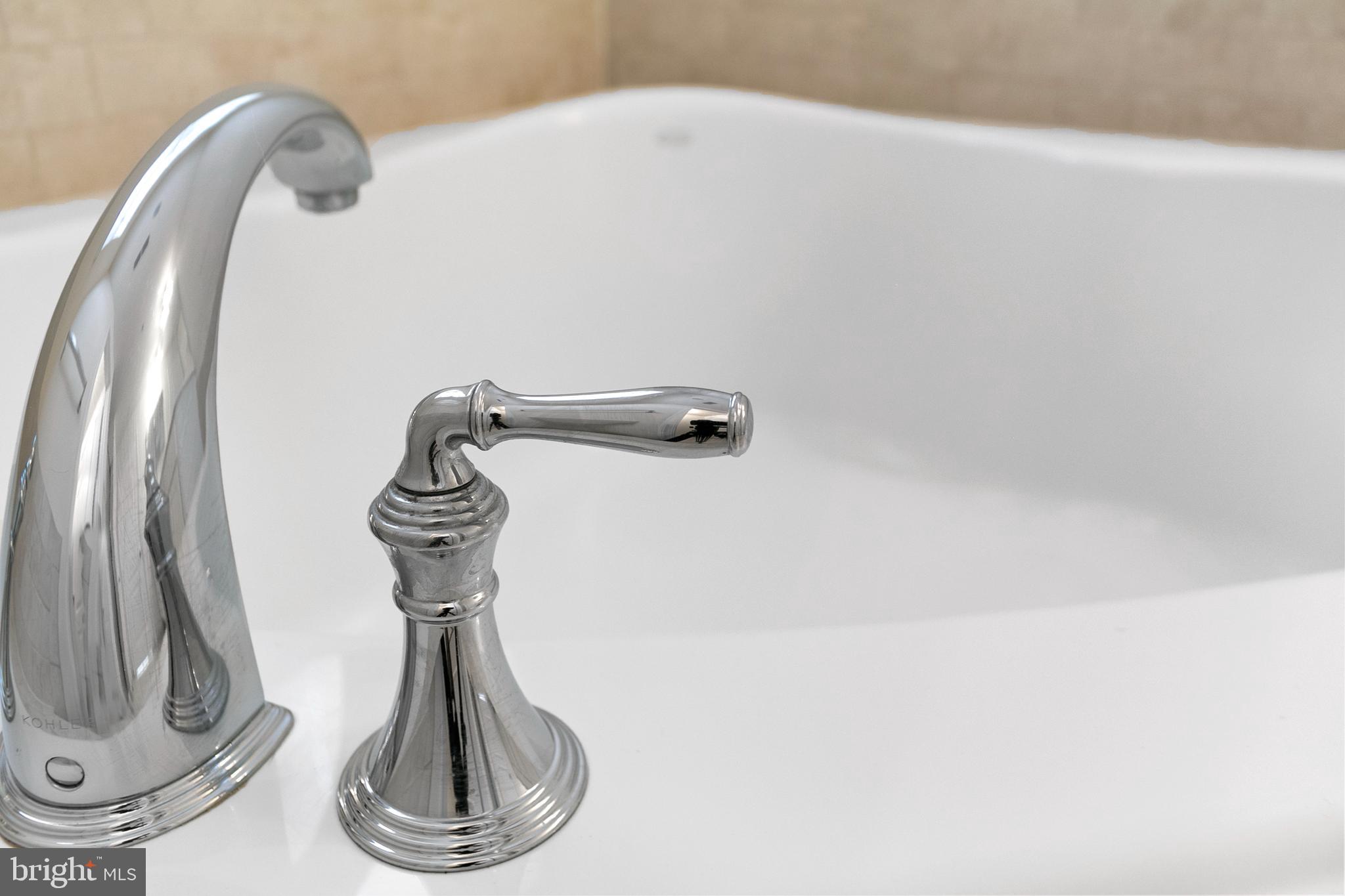 RIVER WATCH - Residential Lease