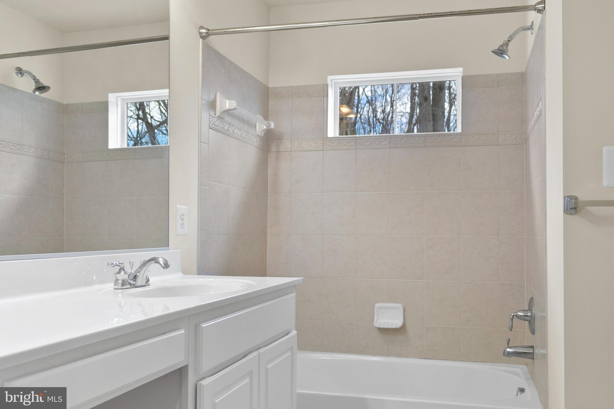 RIVER WATCH - Residential Lease