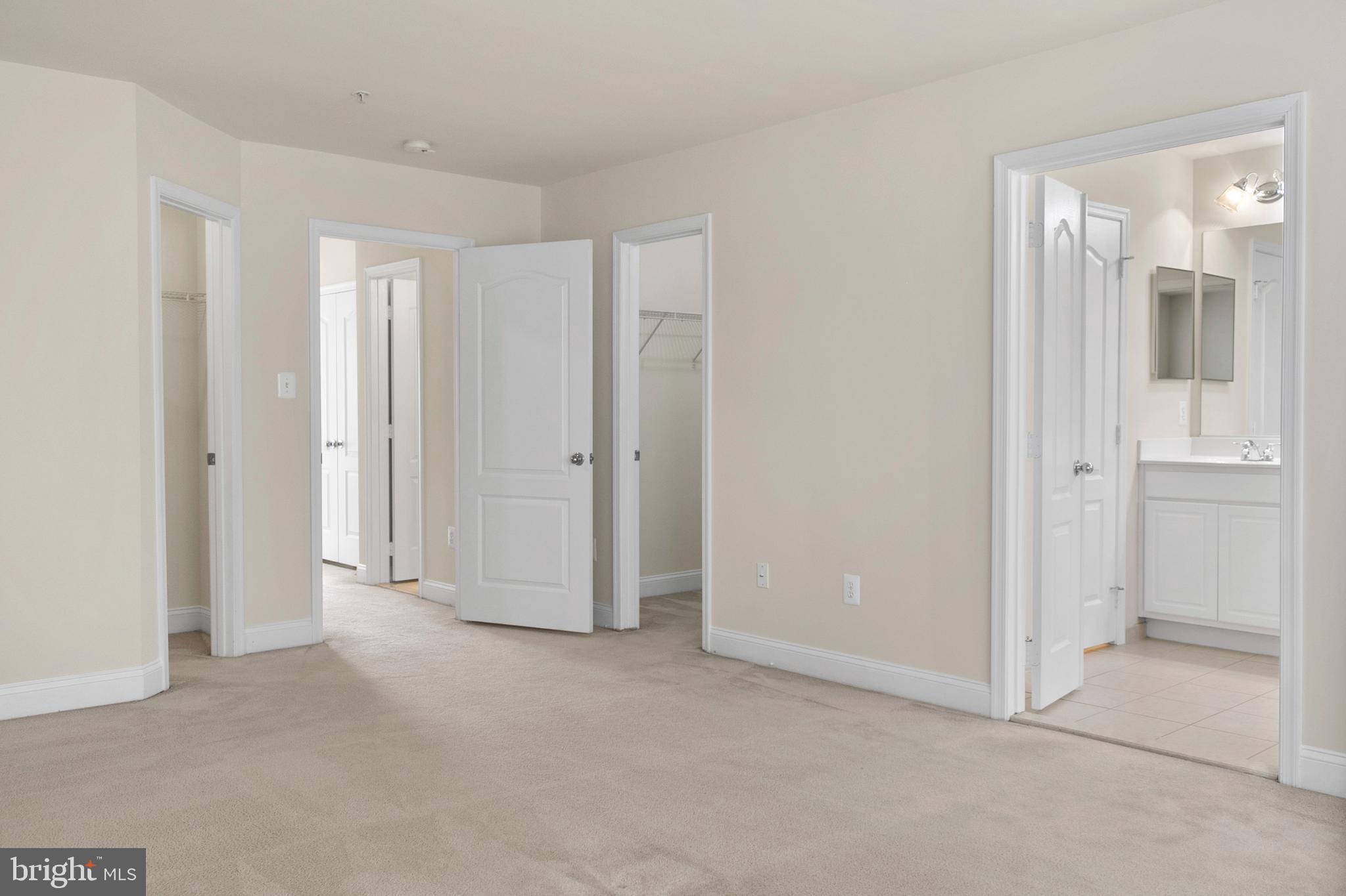 RIVER WATCH - Residential Lease