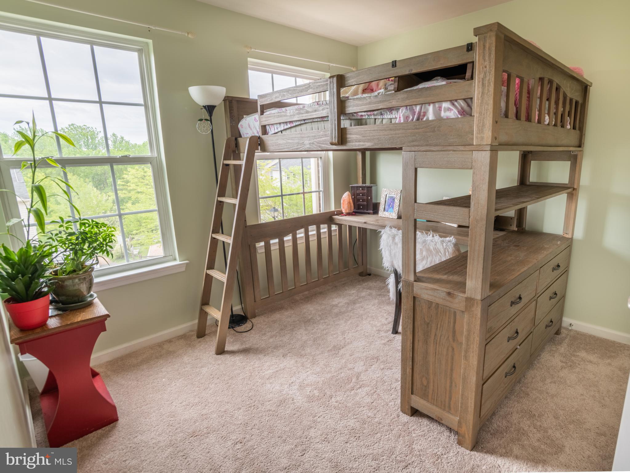 MAGRUDERS OVERLOOK - Residential