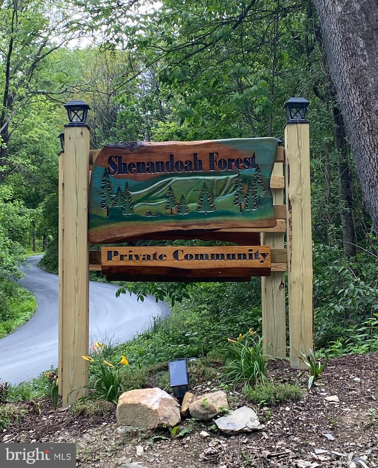 125 DEAL DRIVE