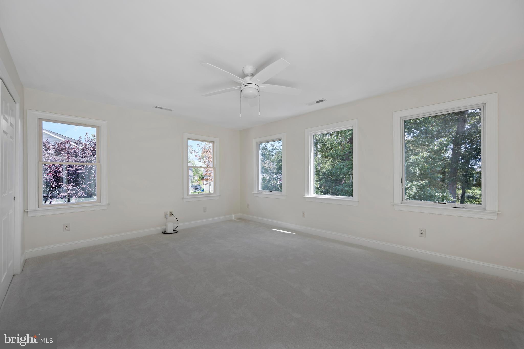 WAGAMONS WEST SHORES - Residential