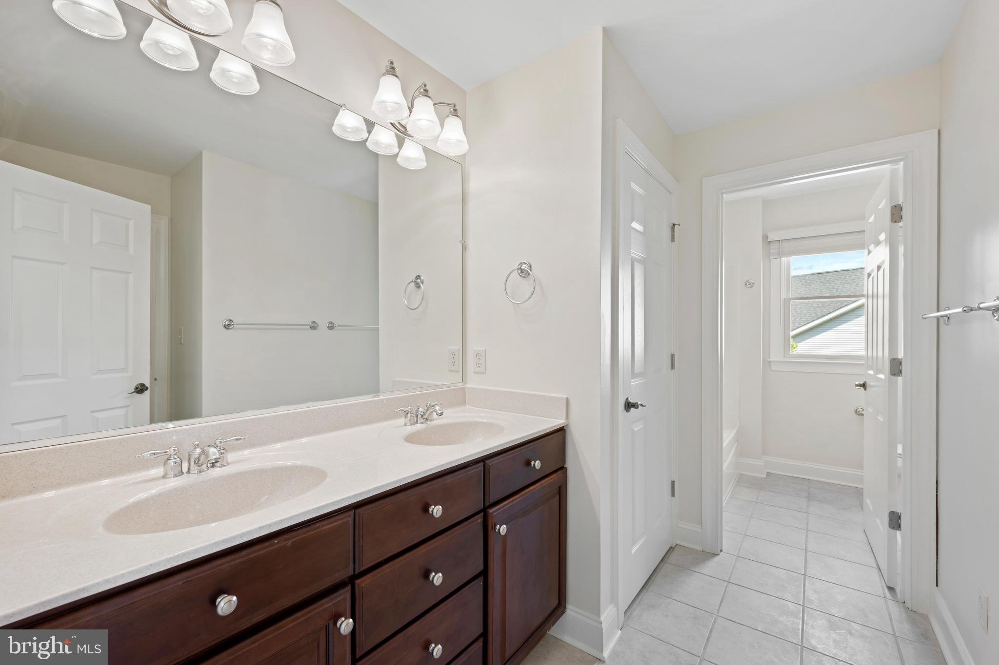 WAGAMONS WEST SHORES - Residential