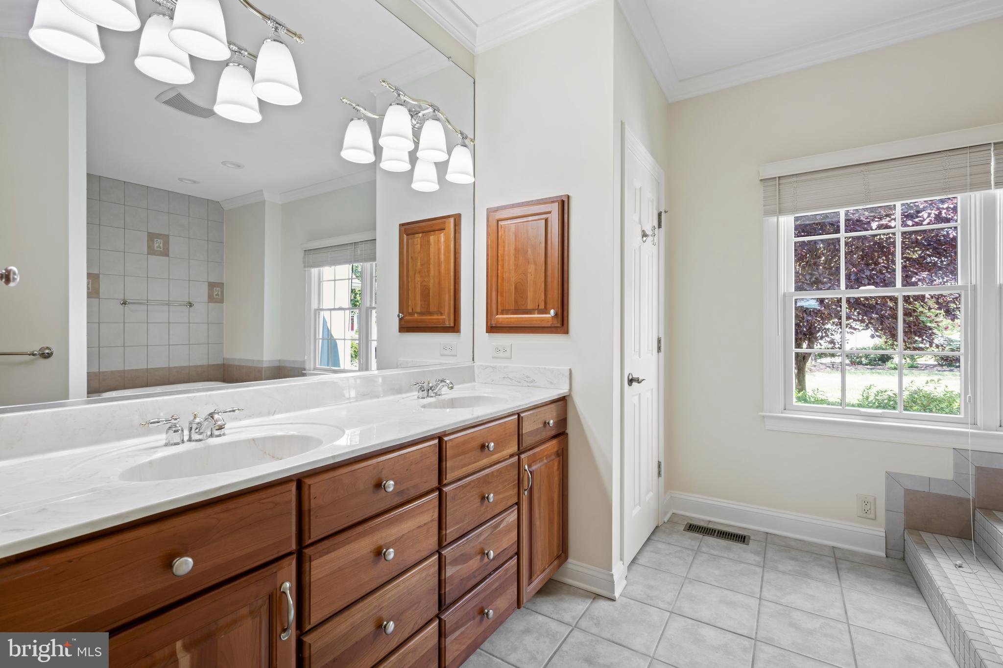 WAGAMONS WEST SHORES - Residential