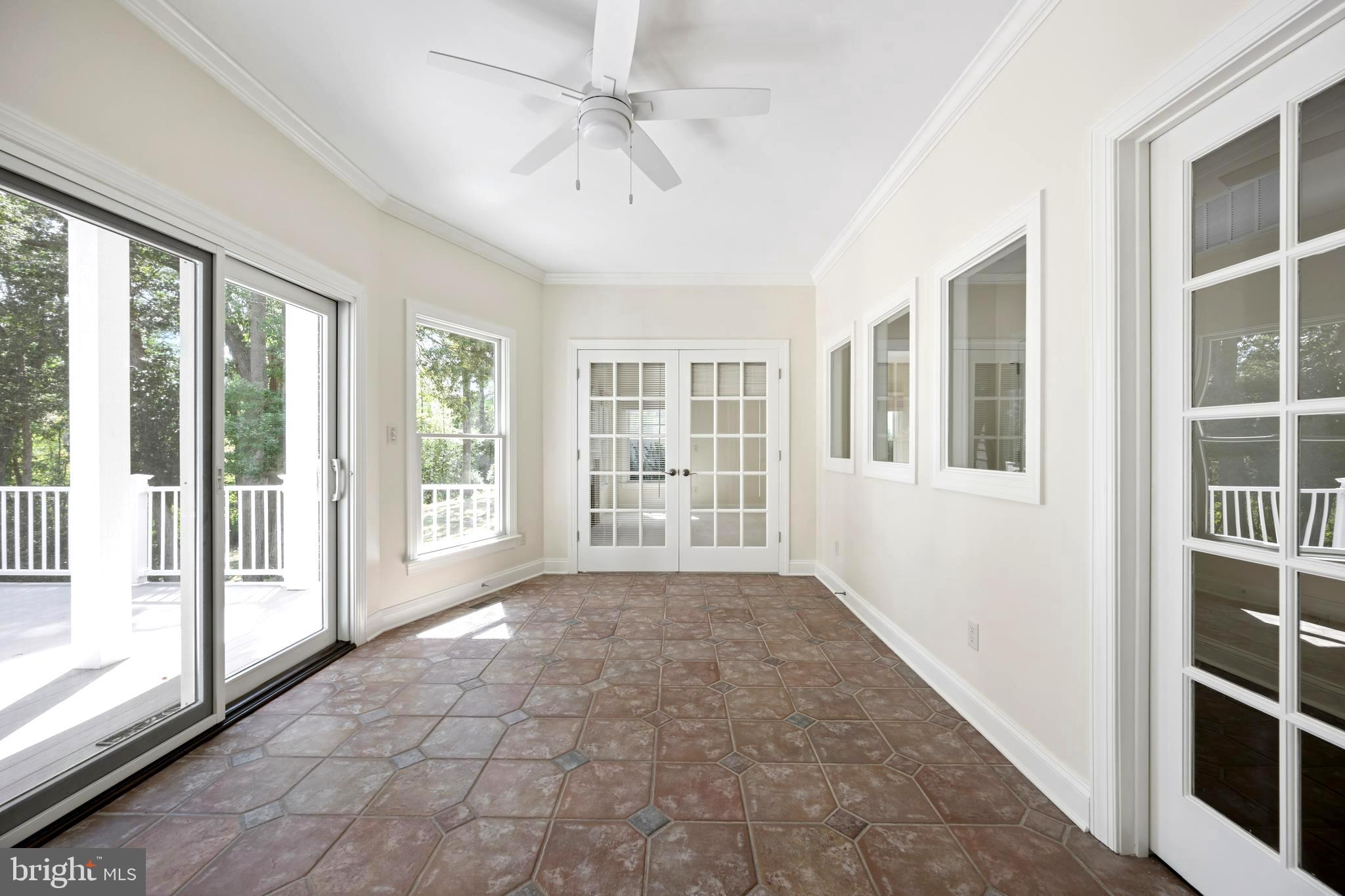 WAGAMONS WEST SHORES - Residential