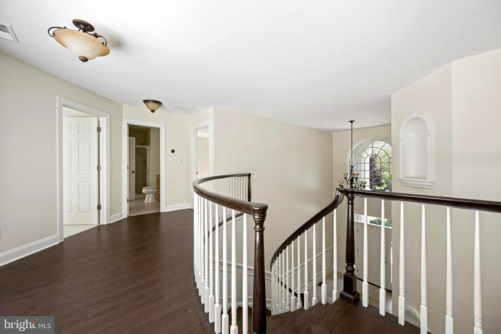 WAGAMONS WEST SHORES - Residential