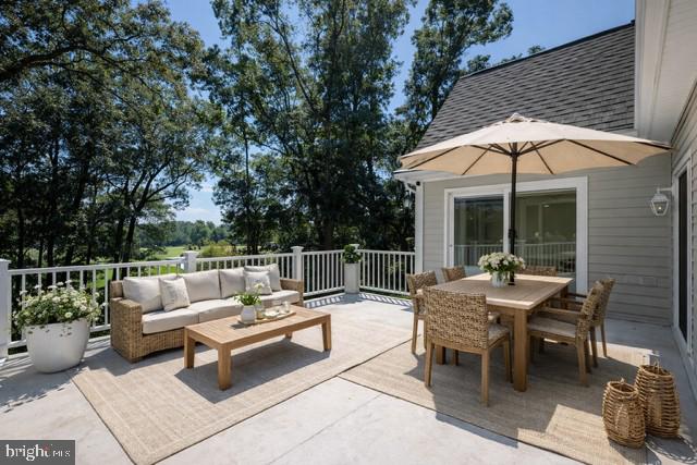 WAGAMONS WEST SHORES - Residential