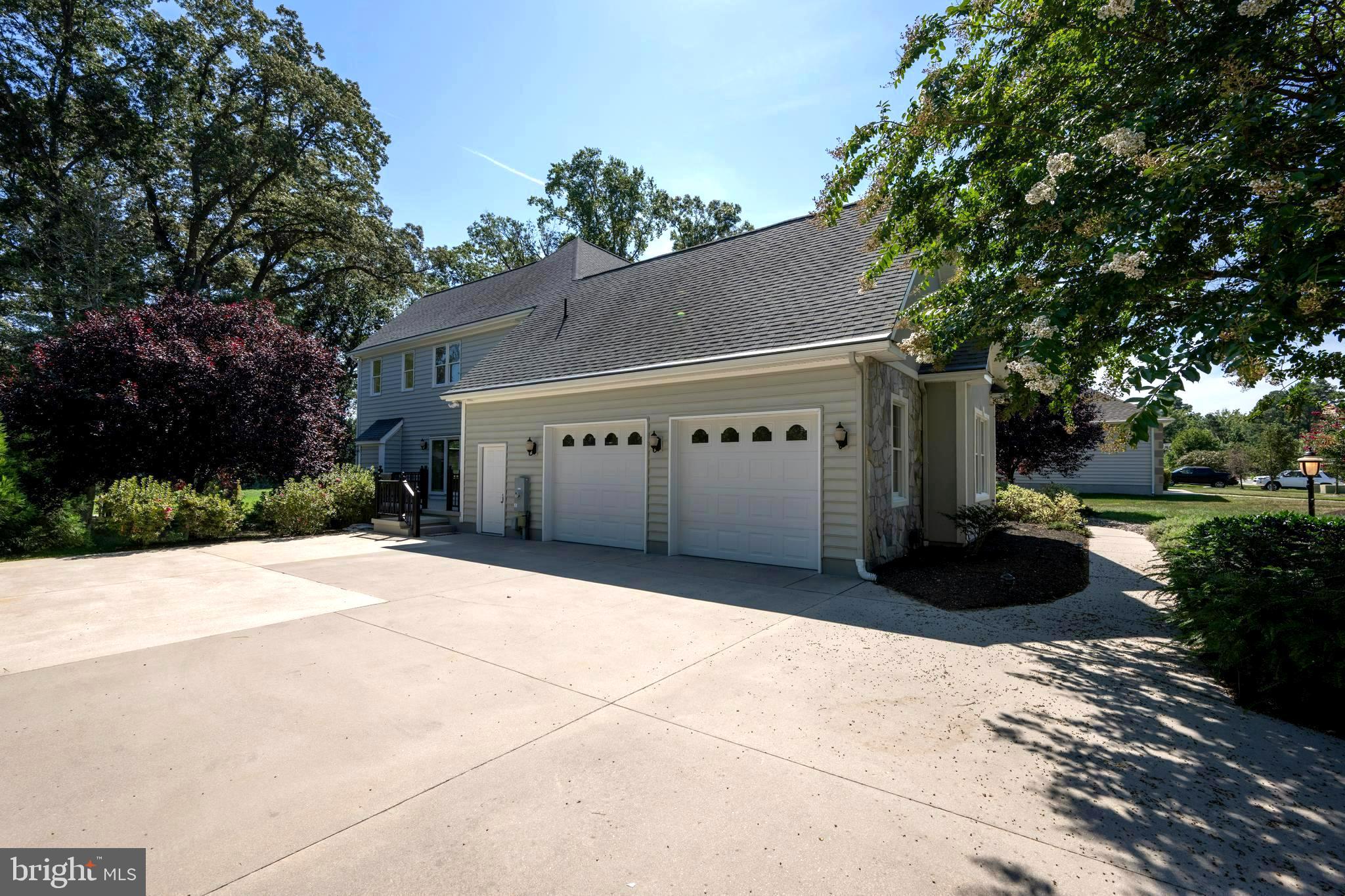 WAGAMONS WEST SHORES - Residential