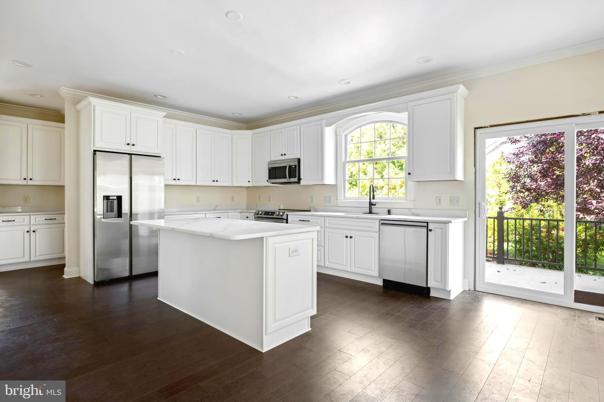 WAGAMONS WEST SHORES - Residential