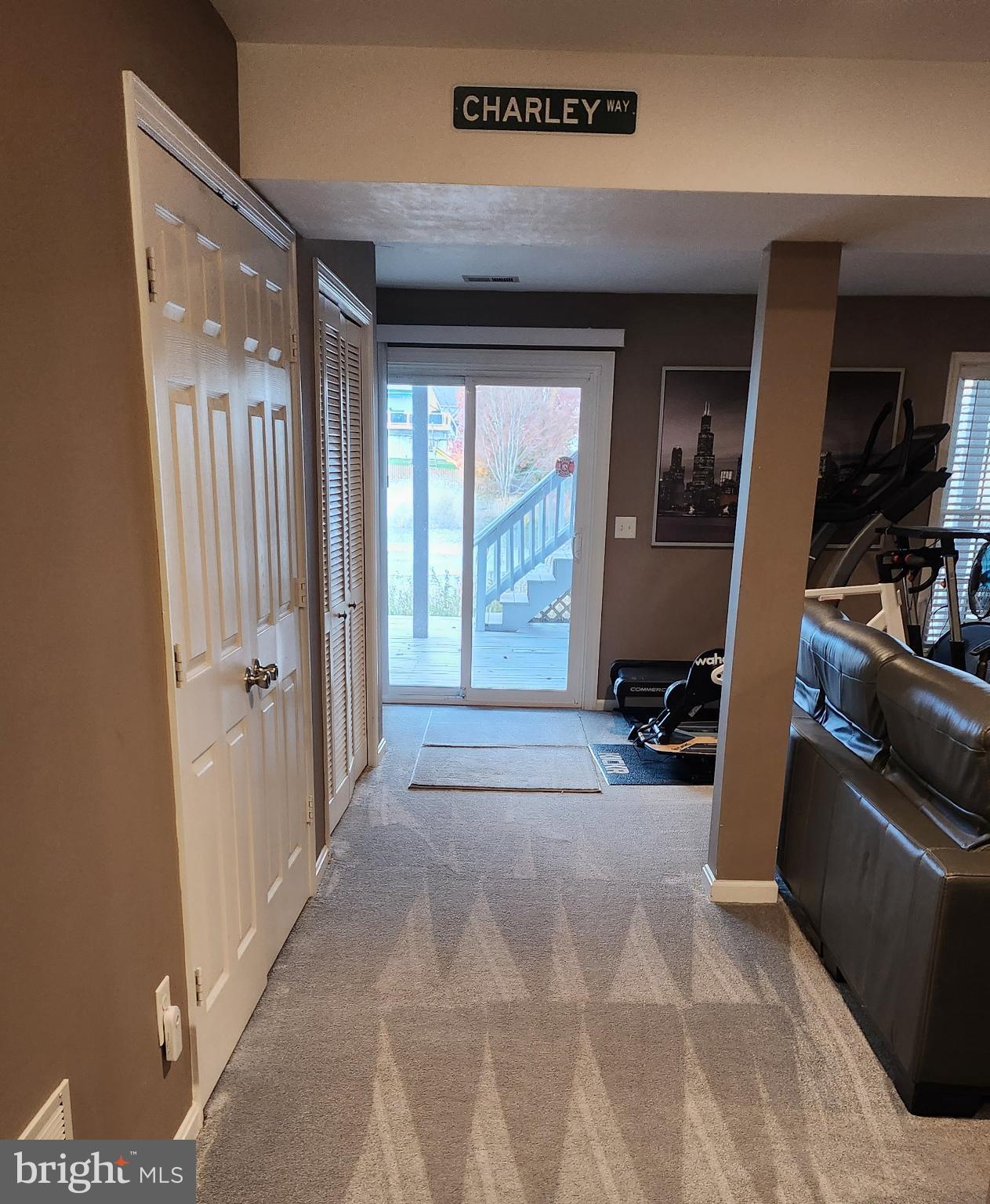 ASHBURN VILLAGE - Residential Lease