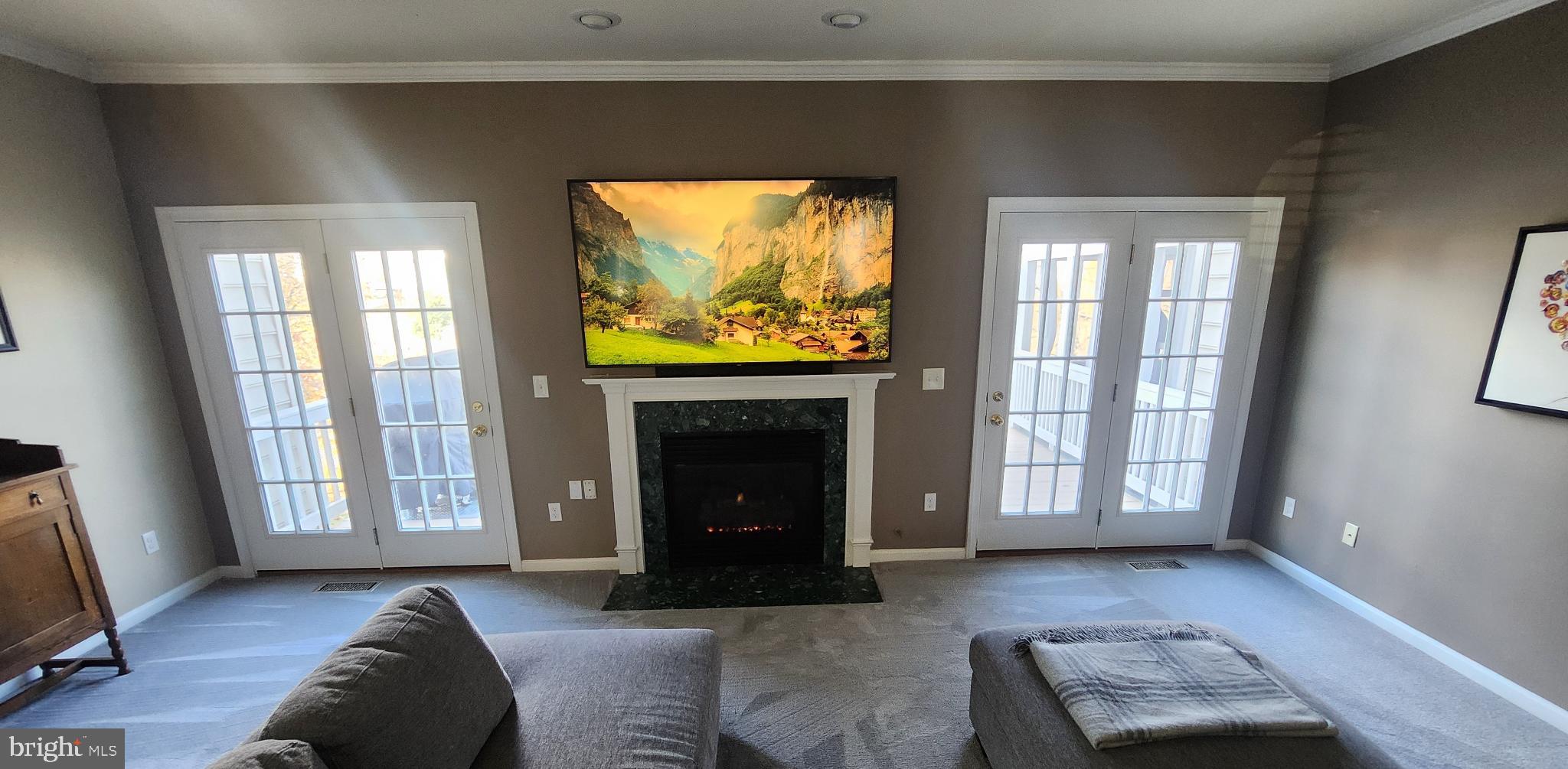 ASHBURN VILLAGE - Residential Lease