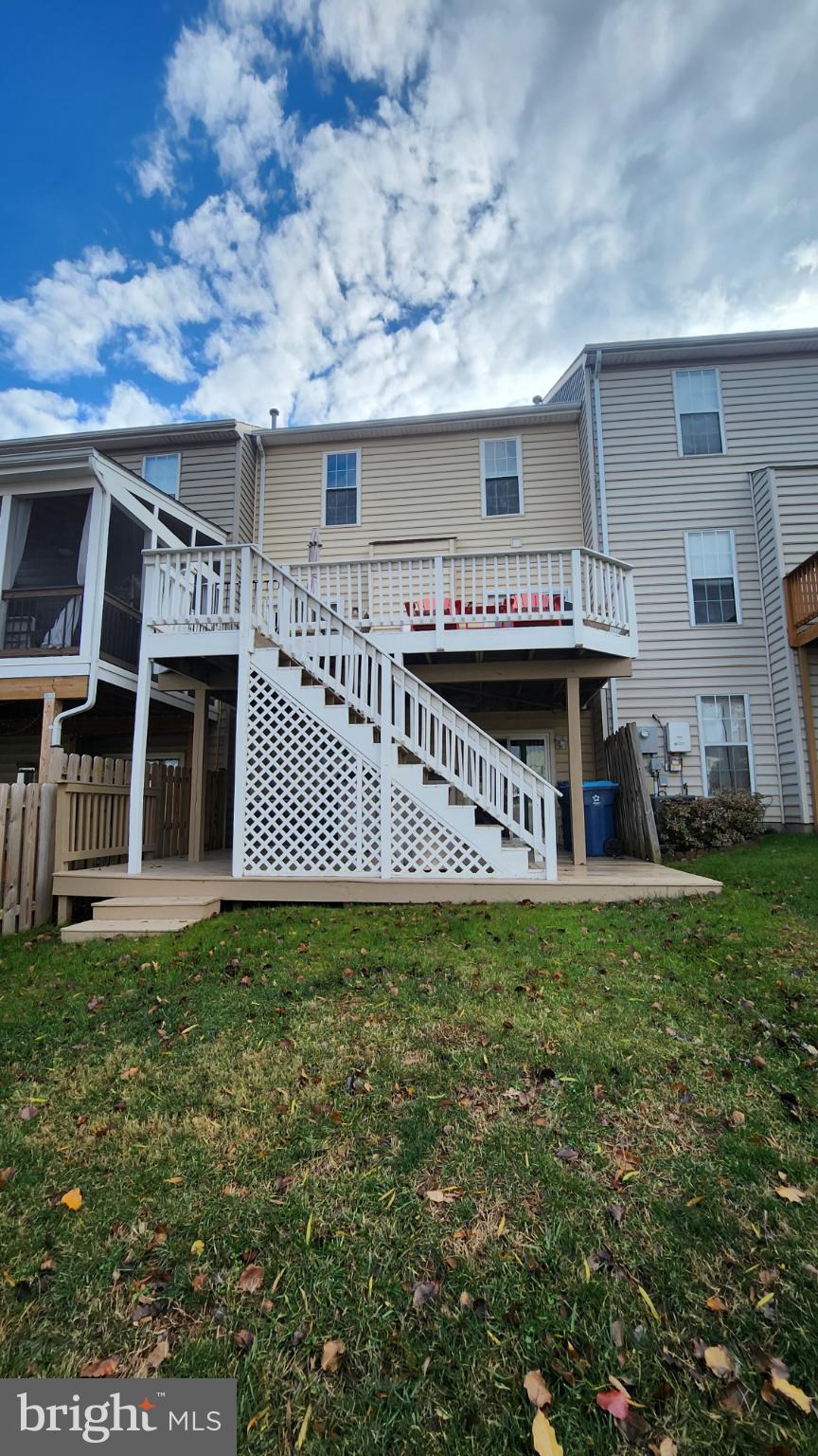 ASHBURN VILLAGE - Residential Lease