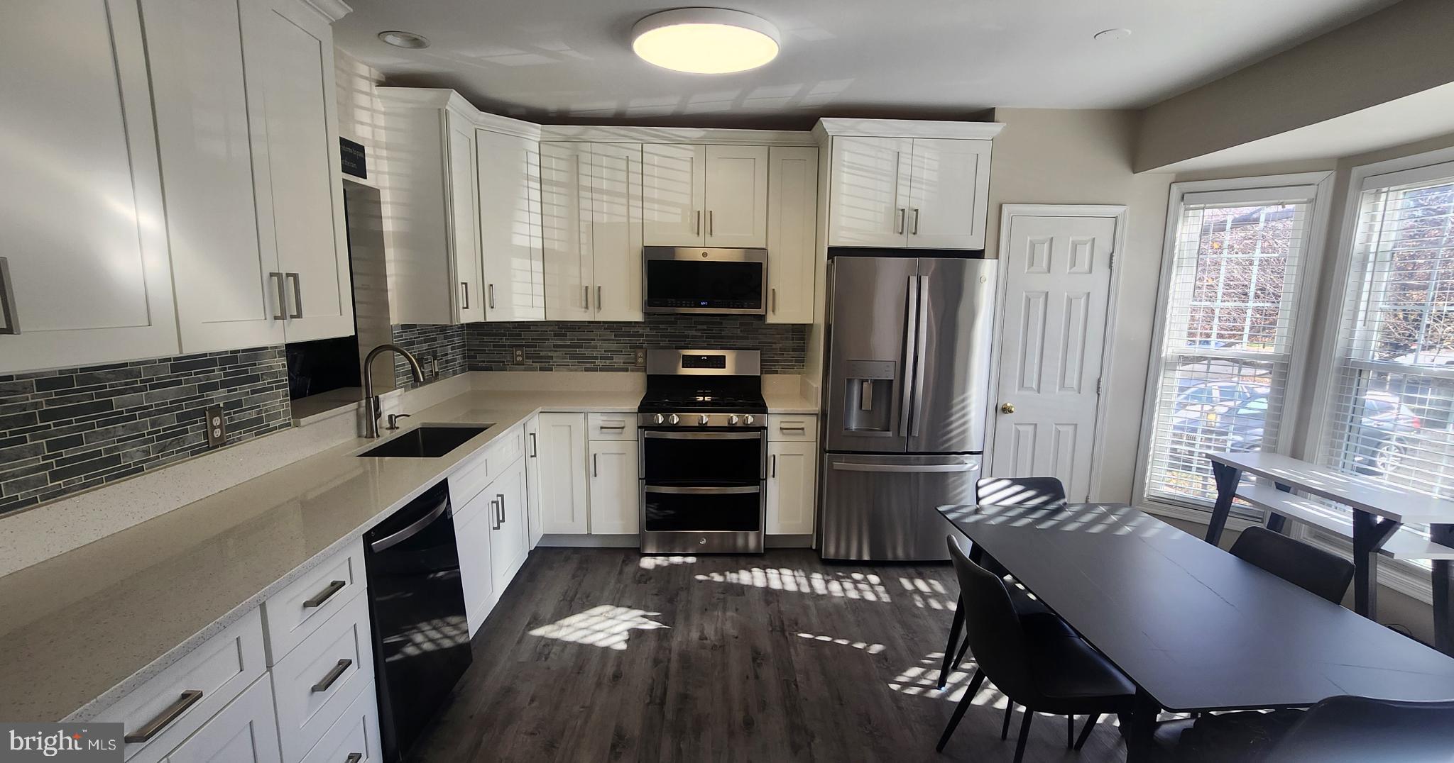 ASHBURN VILLAGE - Residential Lease