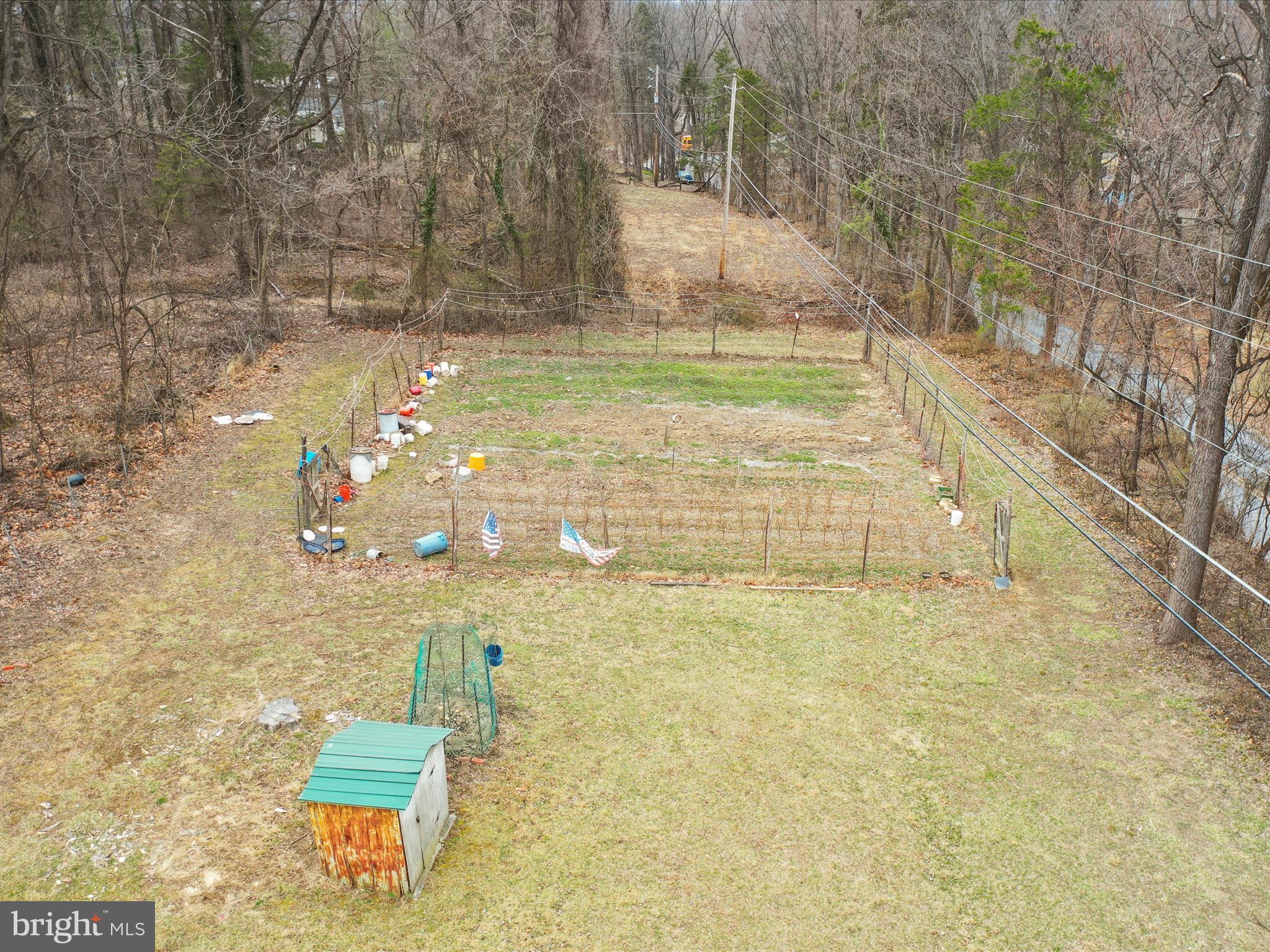 KEYES FERRY ACRES - Residential