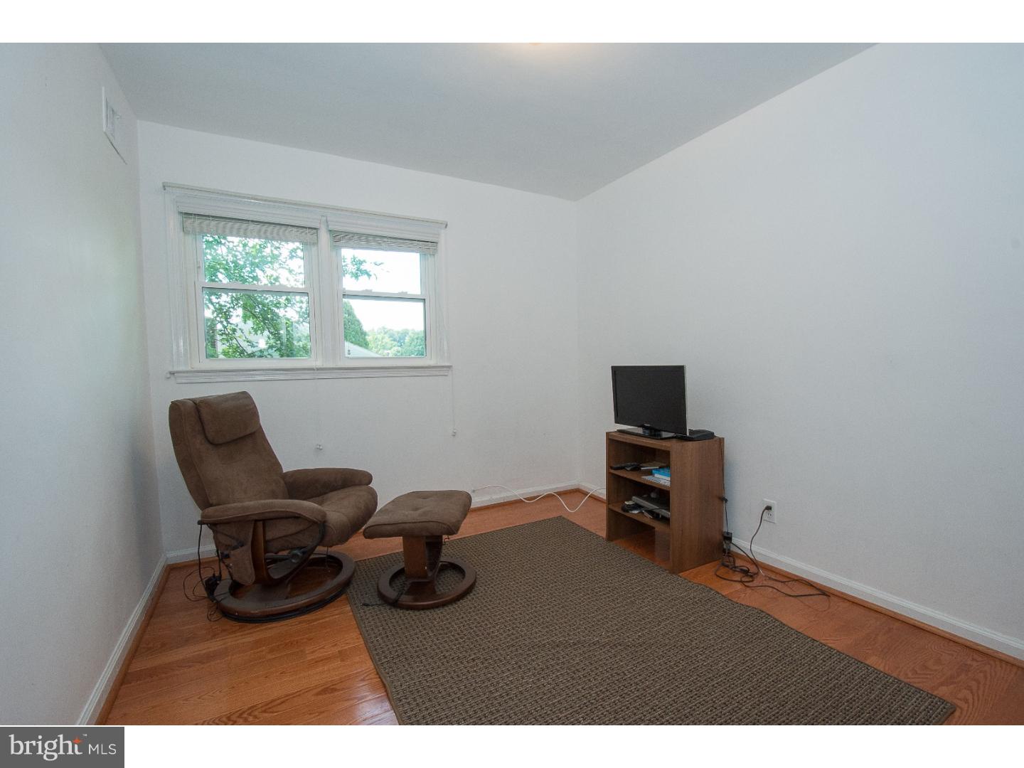 BRENTWOOD MANOR - Residential