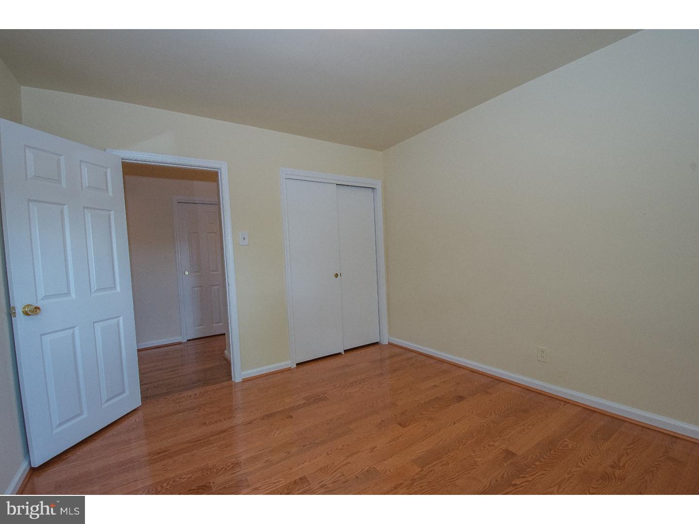 BRENTWOOD MANOR - Residential