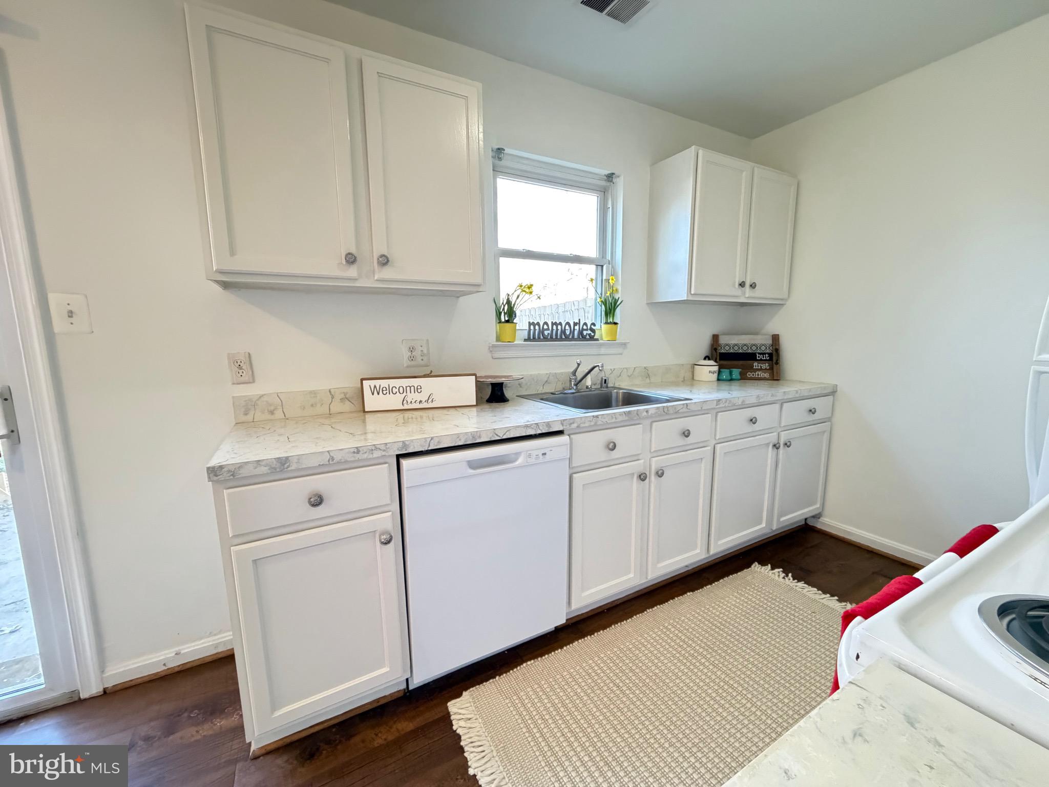 JEFFERSON PLACE - Residential