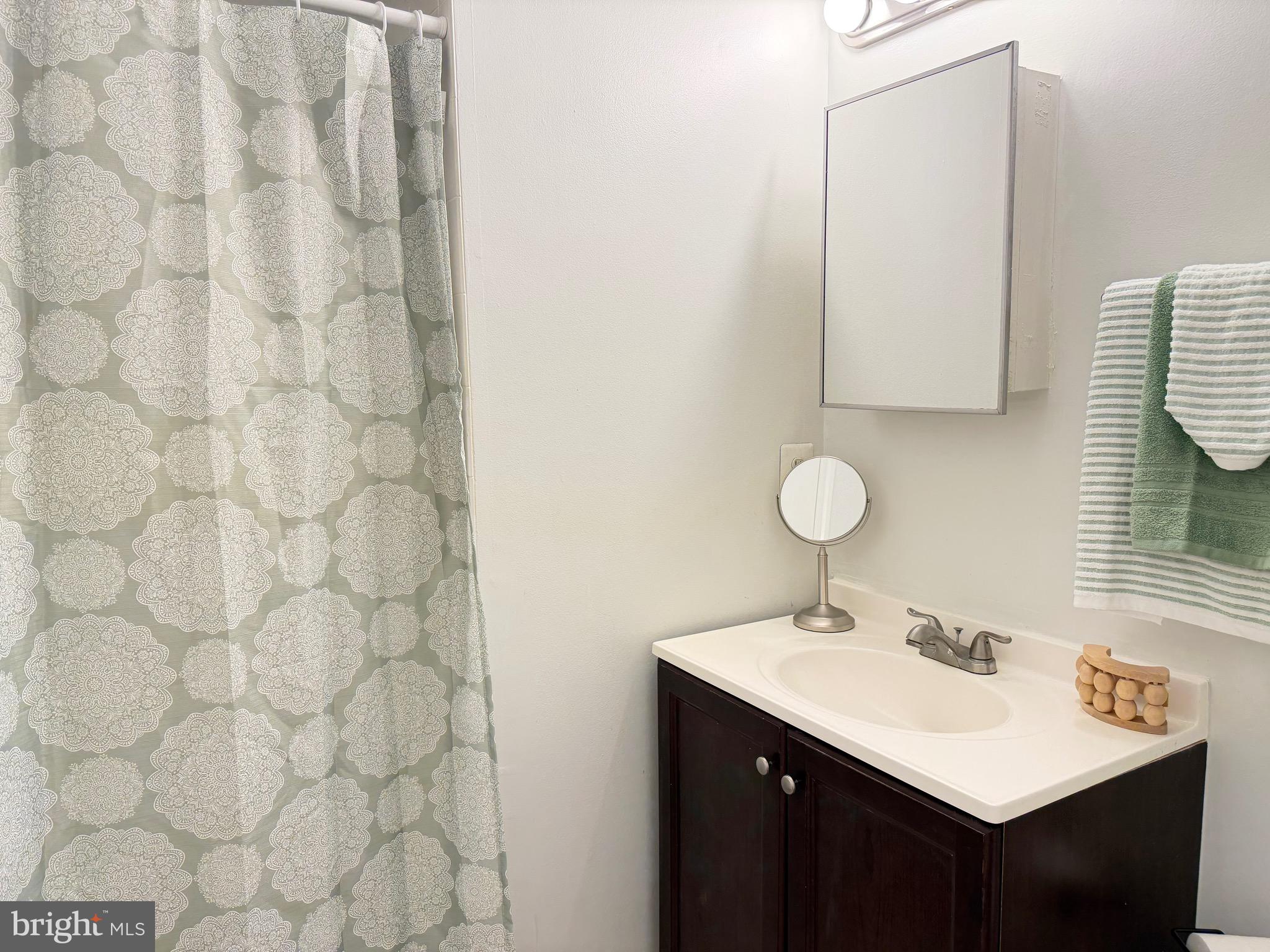 JEFFERSON PLACE - Residential