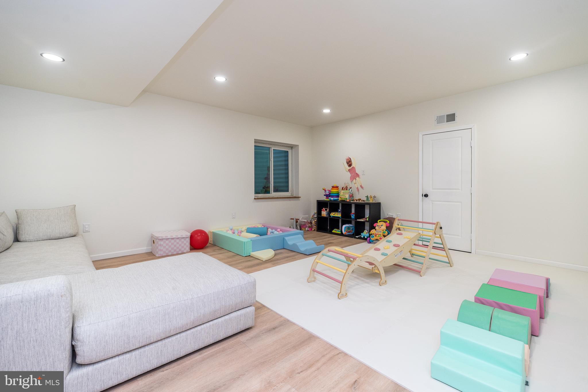 RESERVE AT WOODSIDE CREEK - Residential