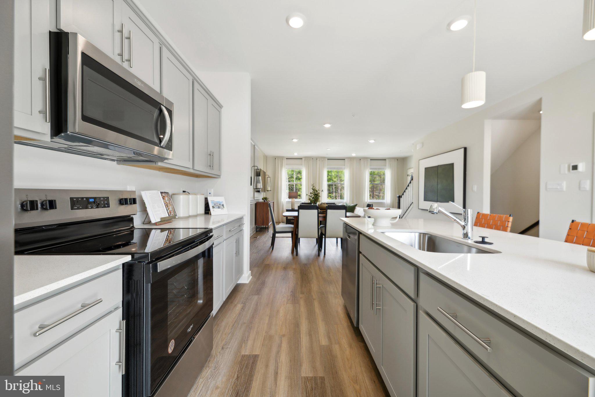 PINEGROVE - Residential