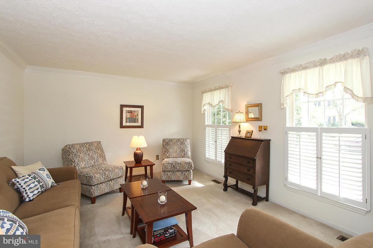 POTOMAC CROSSING - Residential