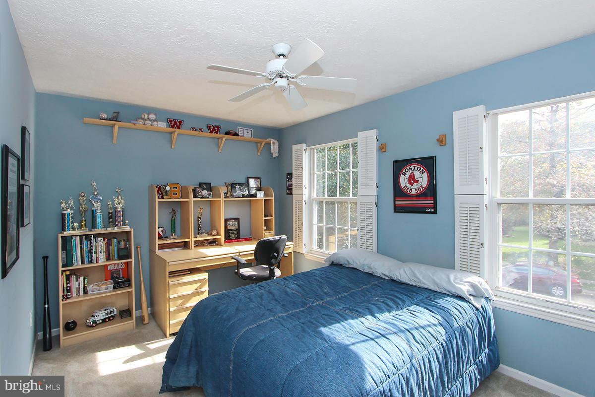 POTOMAC CROSSING - Residential