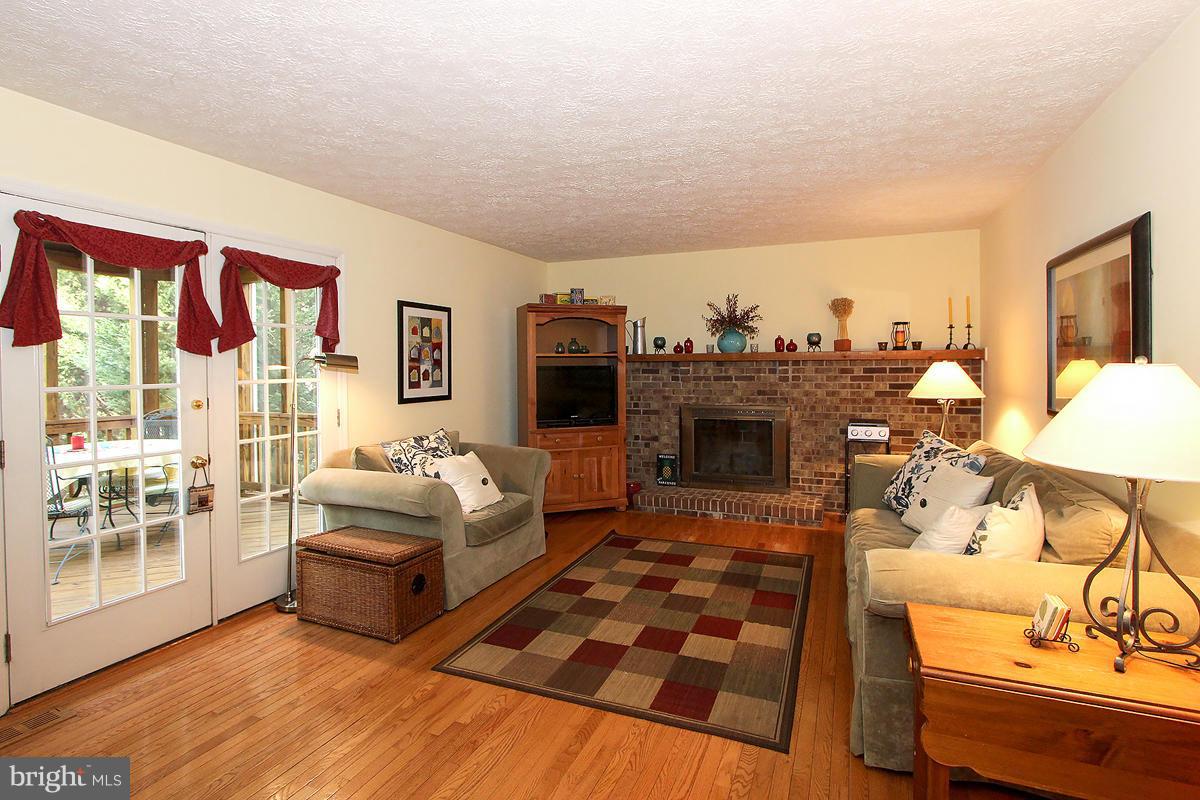 POTOMAC CROSSING - Residential