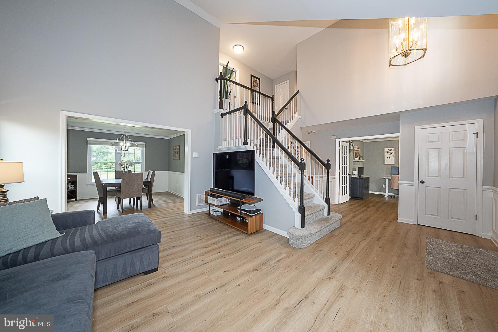 19 ONEIDA COURT