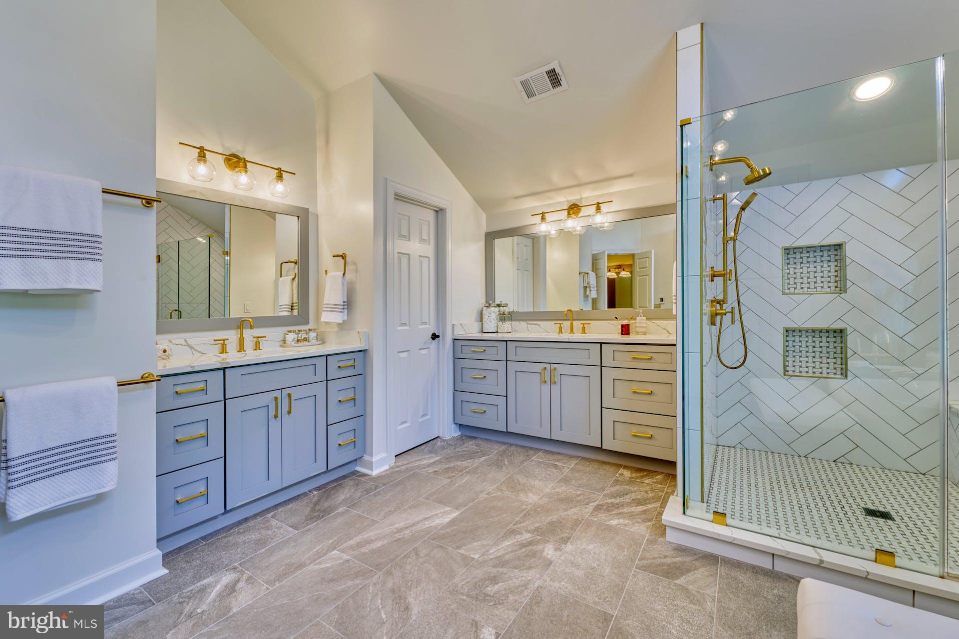 BEACON HILL - Residential