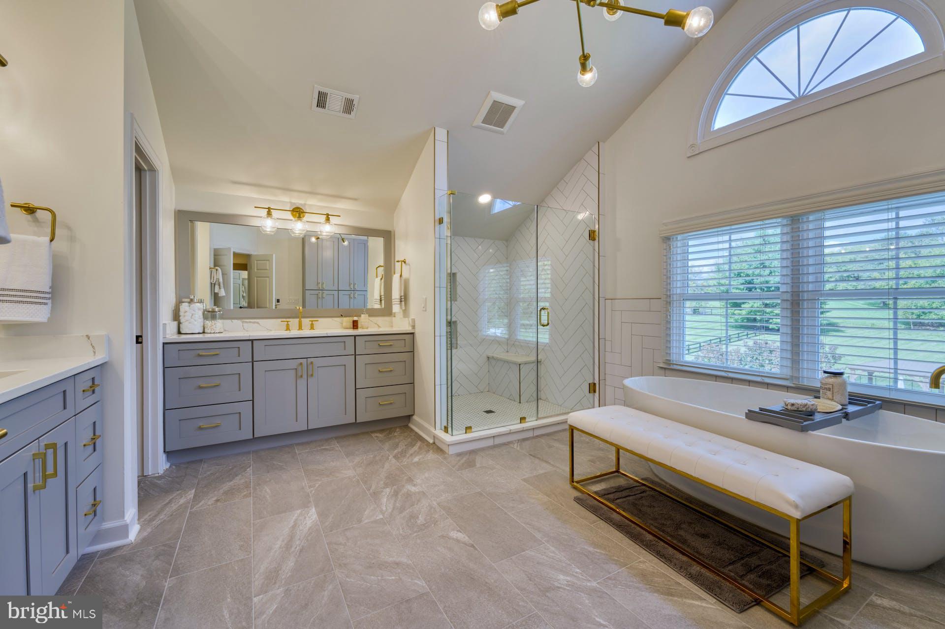 BEACON HILL - Residential