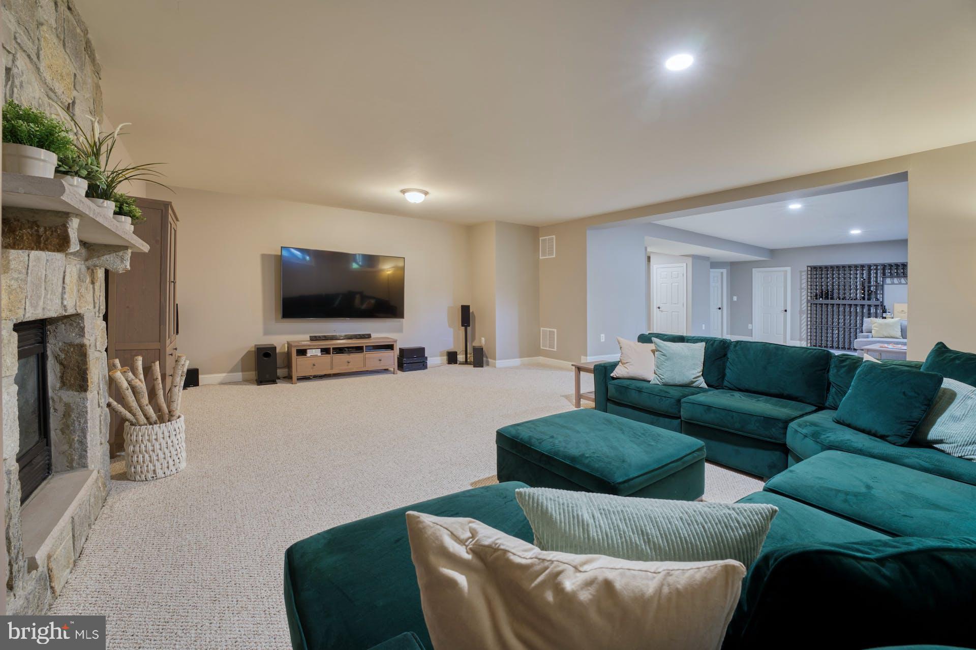 BEACON HILL - Residential