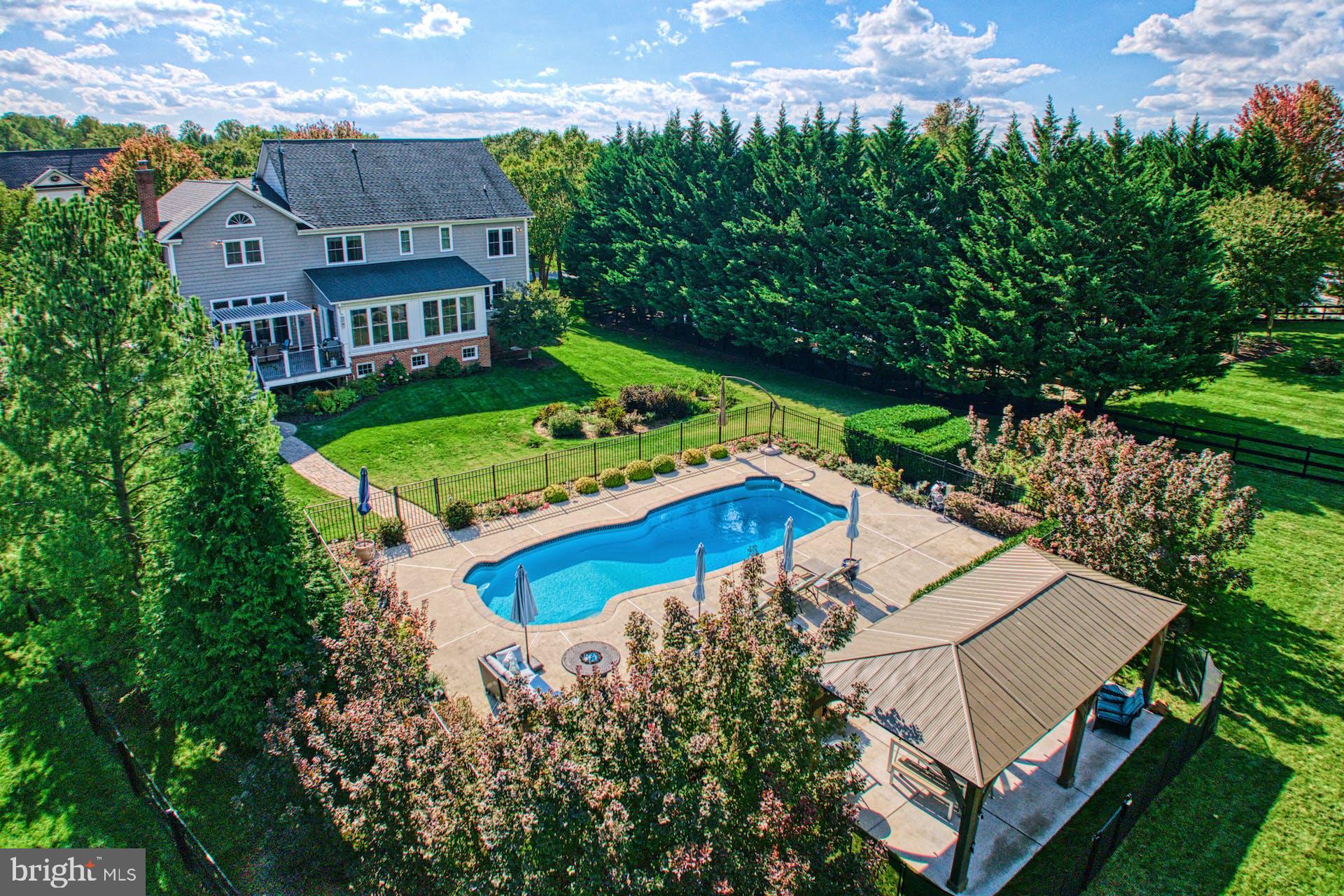 BEACON HILL - Residential