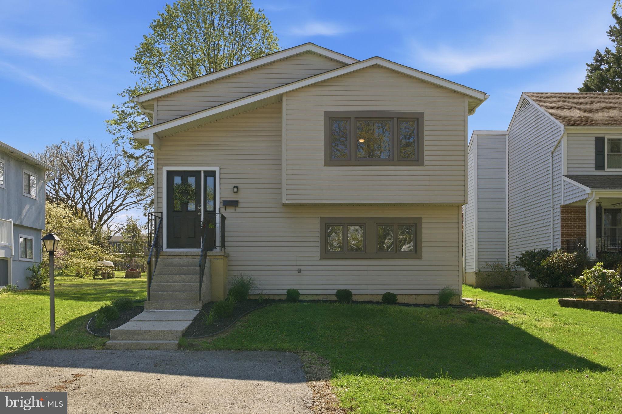 191 S SOUTHWOOD AVENUE