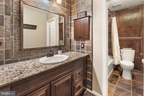 EAGLEHEAD SUMMERFIELD - Residential