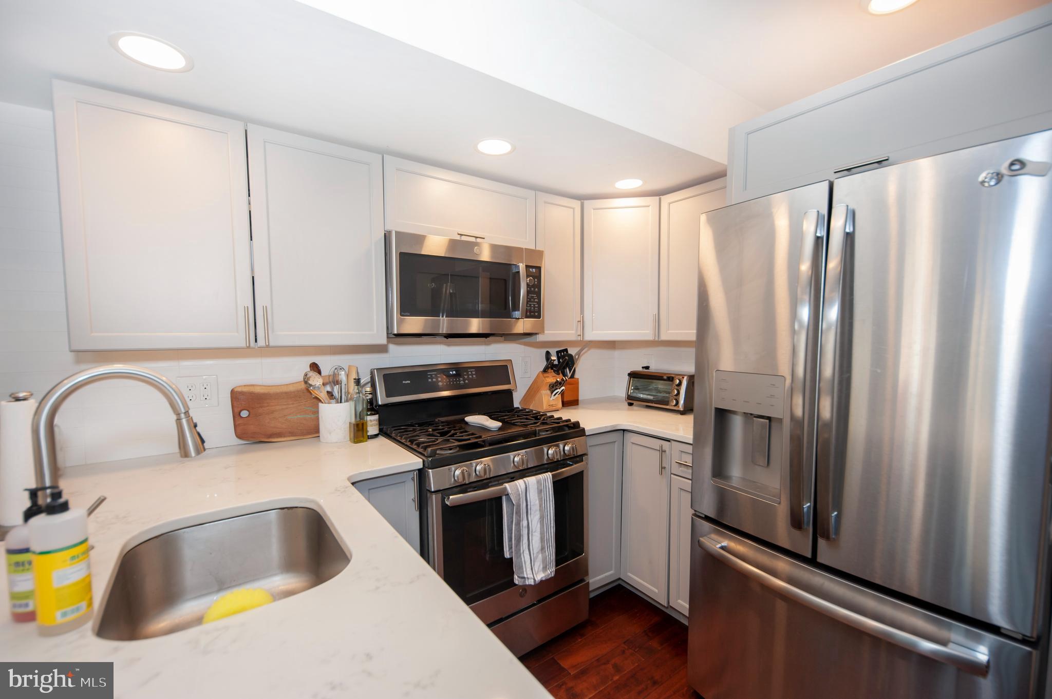 BELLA VISTA - Residential Lease