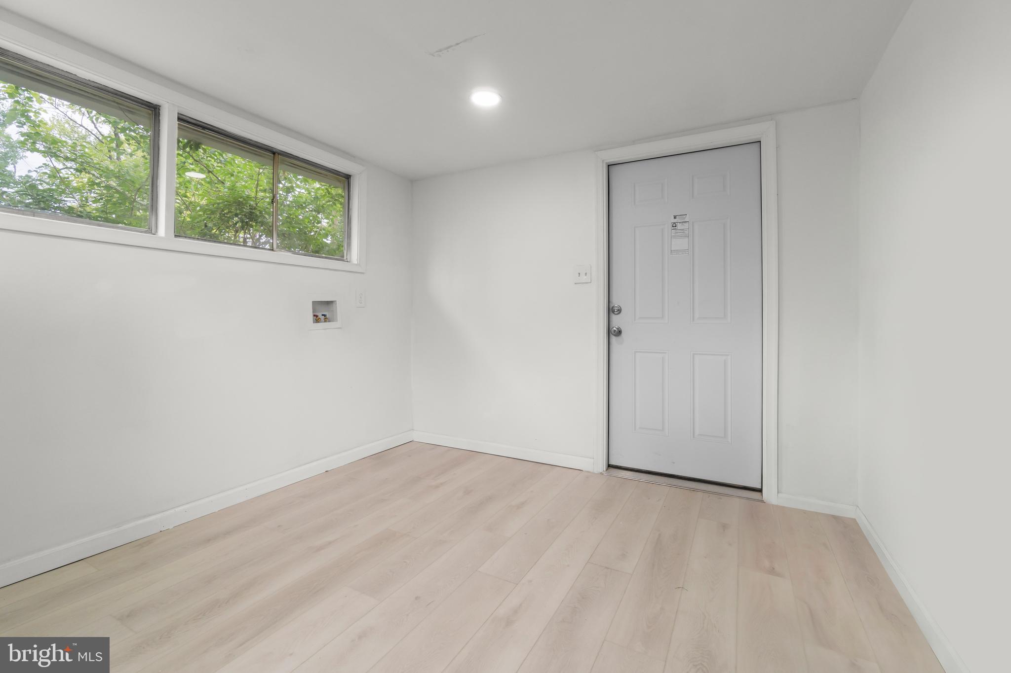 INDIAN CREEK - Residential