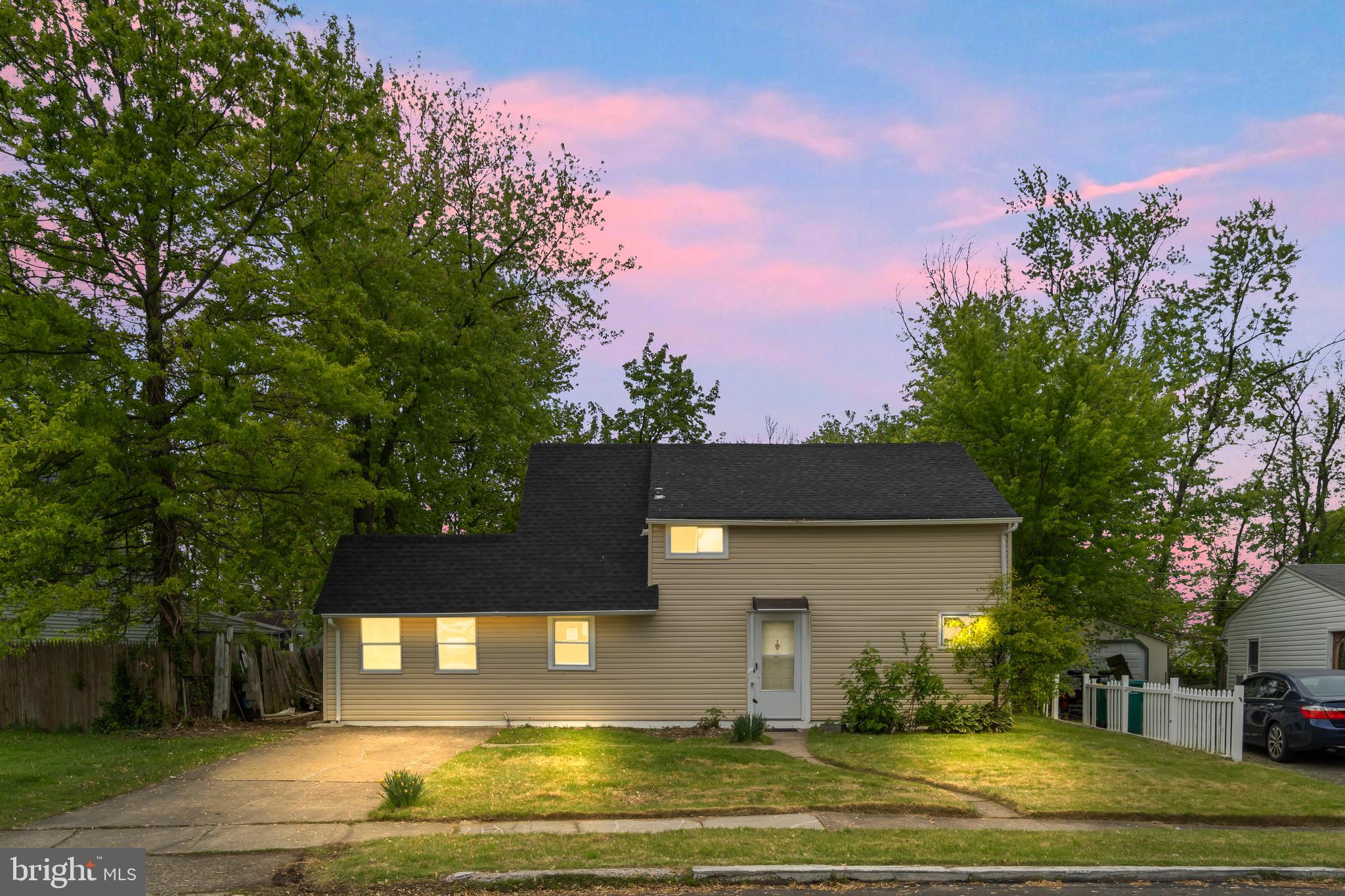 INDIAN CREEK - Residential