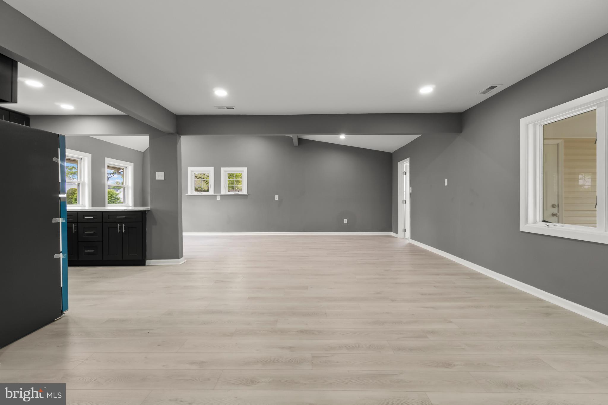 INDIAN CREEK - Residential