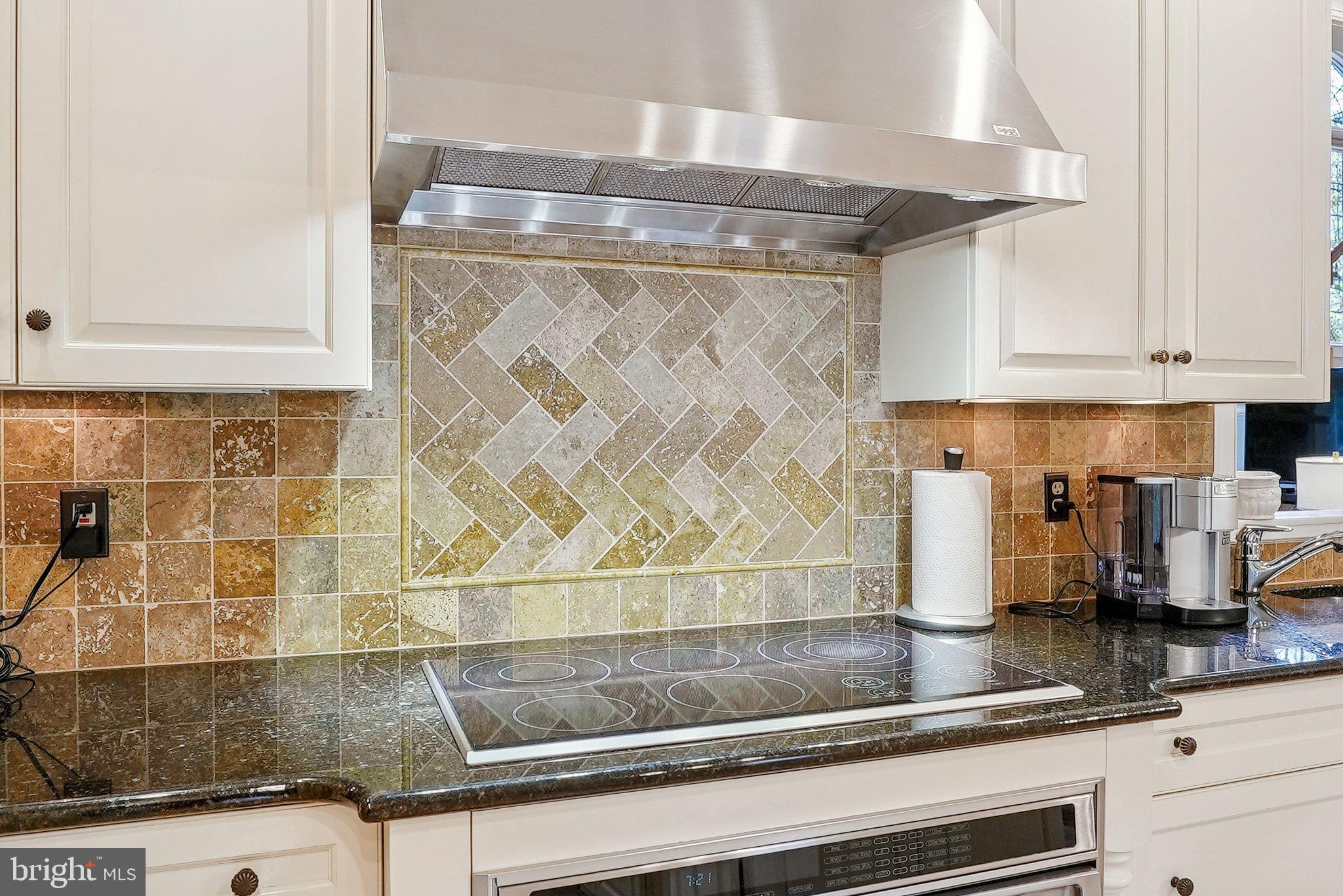 HICKORY CREEK ESTATES - Residential