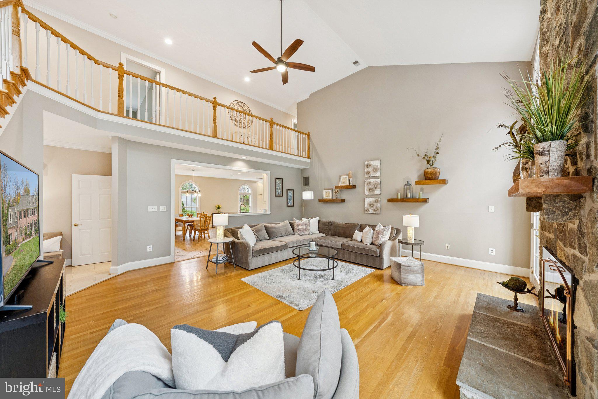 HICKORY CREEK ESTATES - Residential