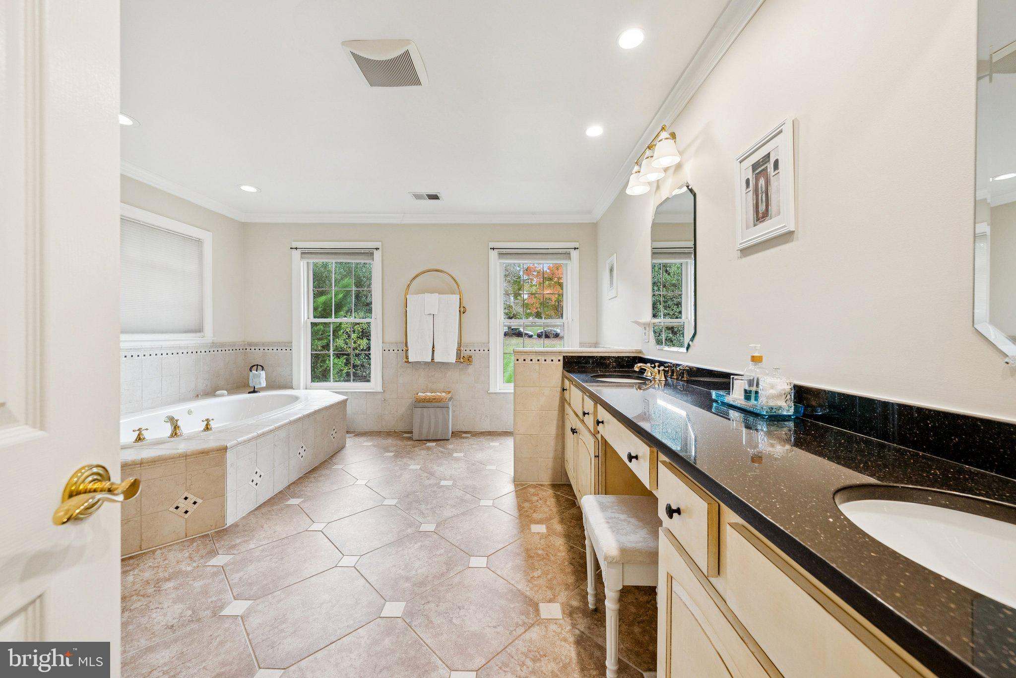 HICKORY CREEK ESTATES - Residential