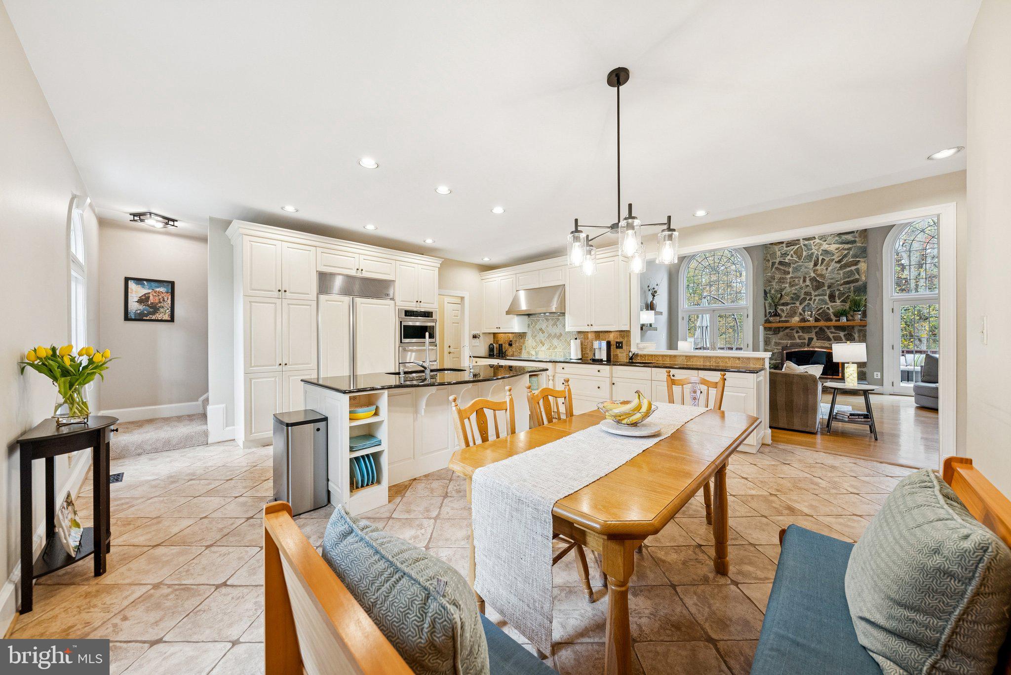 HICKORY CREEK ESTATES - Residential