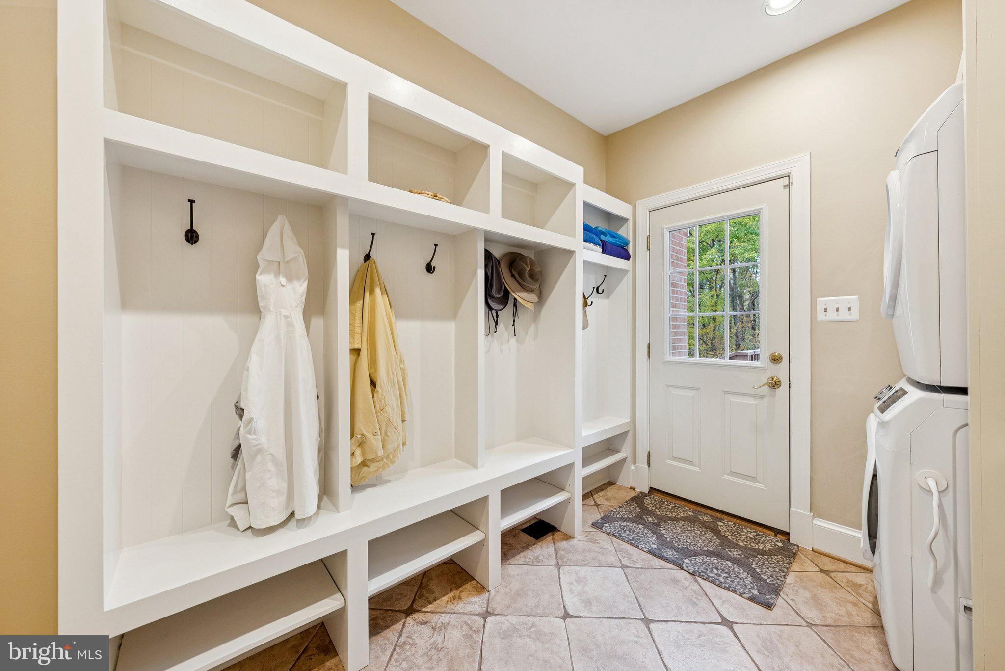 HICKORY CREEK ESTATES - Residential